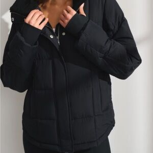 ABERCROMBIE YPB ON THE GO PUFFER JACKET. MED